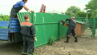Демонтаж ограждений в Новосибирске по цене от 975 руб. | 2Землекопа-Нвс